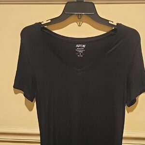 Apt. 9 Women's Black V-Neck Top Size Small